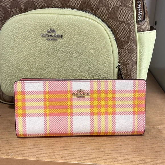 Coach Slim Wallet With Garden Plaid Print
IM/Taffy Multi NWT - Picture 9 of 16